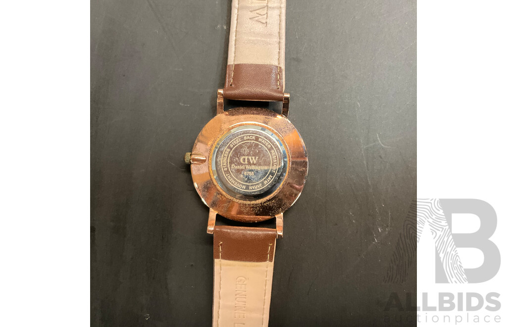 Daniel Wellington Leather Watch 6755
