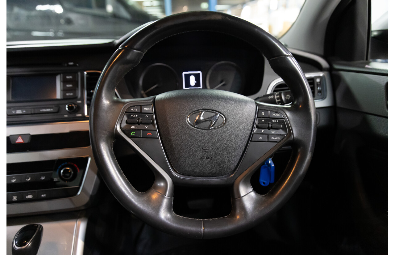 02/2016 Hyundai Sonata Active (FWD) LF2 4D Sedan Platinum Silver 2.4L