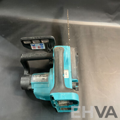 Makita DUC302 Cordless 300mm Chainsaw - Skin Only