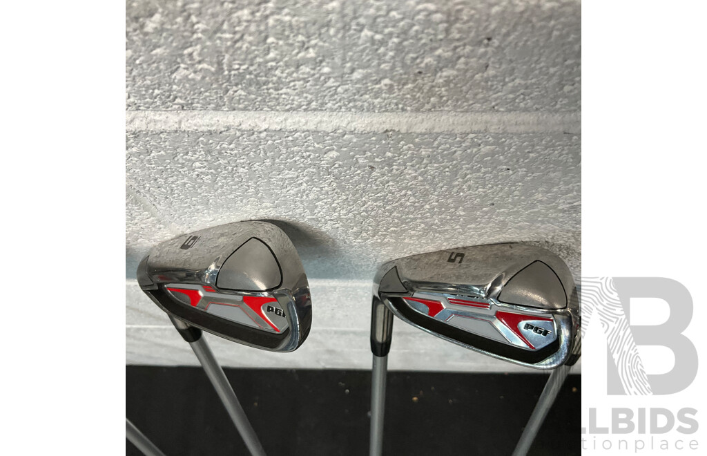 PGF Futura Clubs with Bag and Assorted Chippers