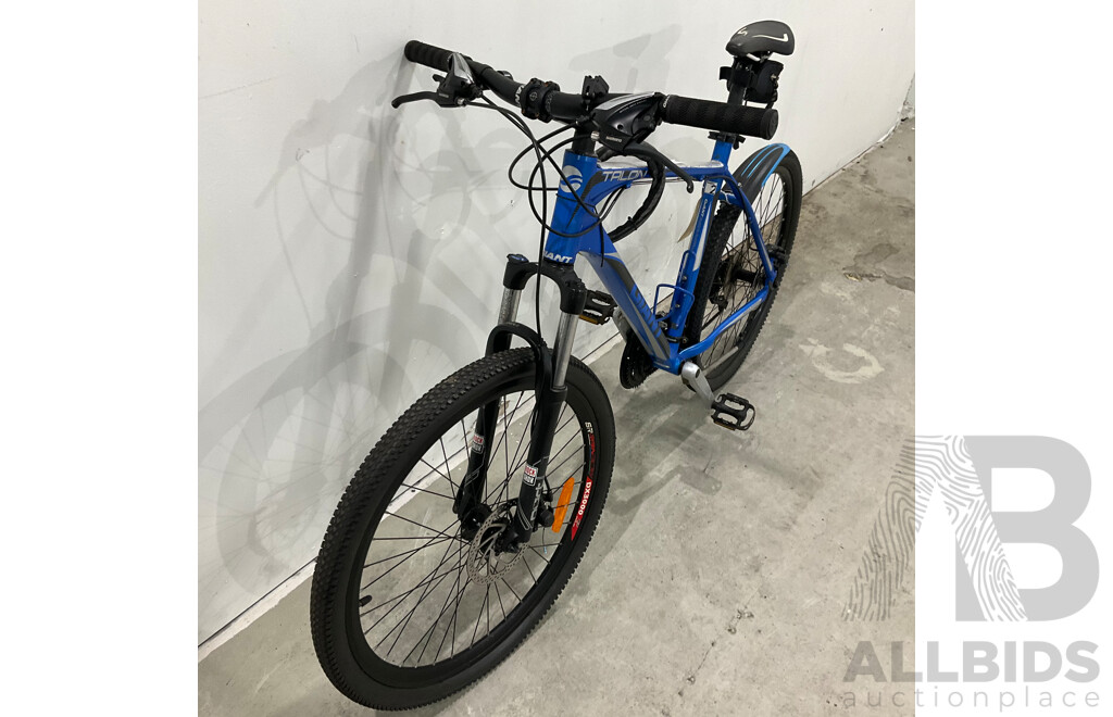 Giant Talon Bike - Blue