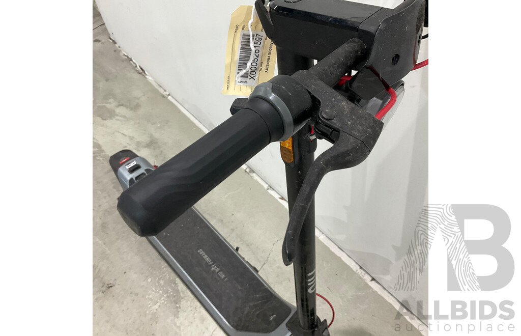 NIU Kick Scooter KQi3 MAX