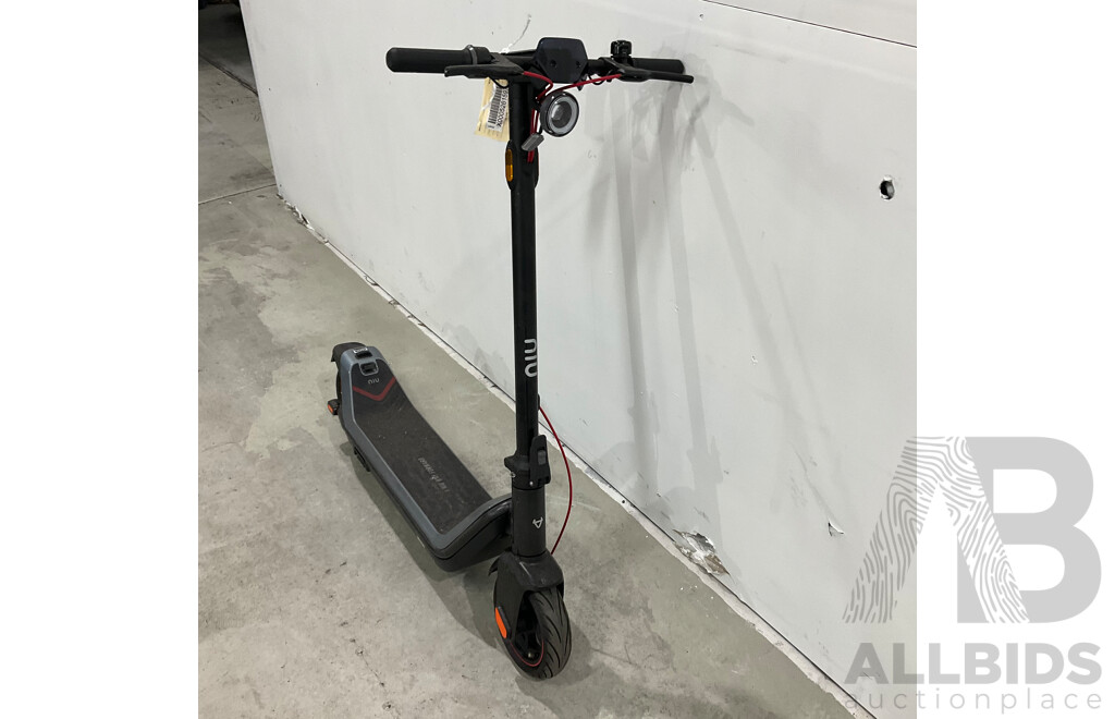 NIU Kick Scooter KQi3 MAX