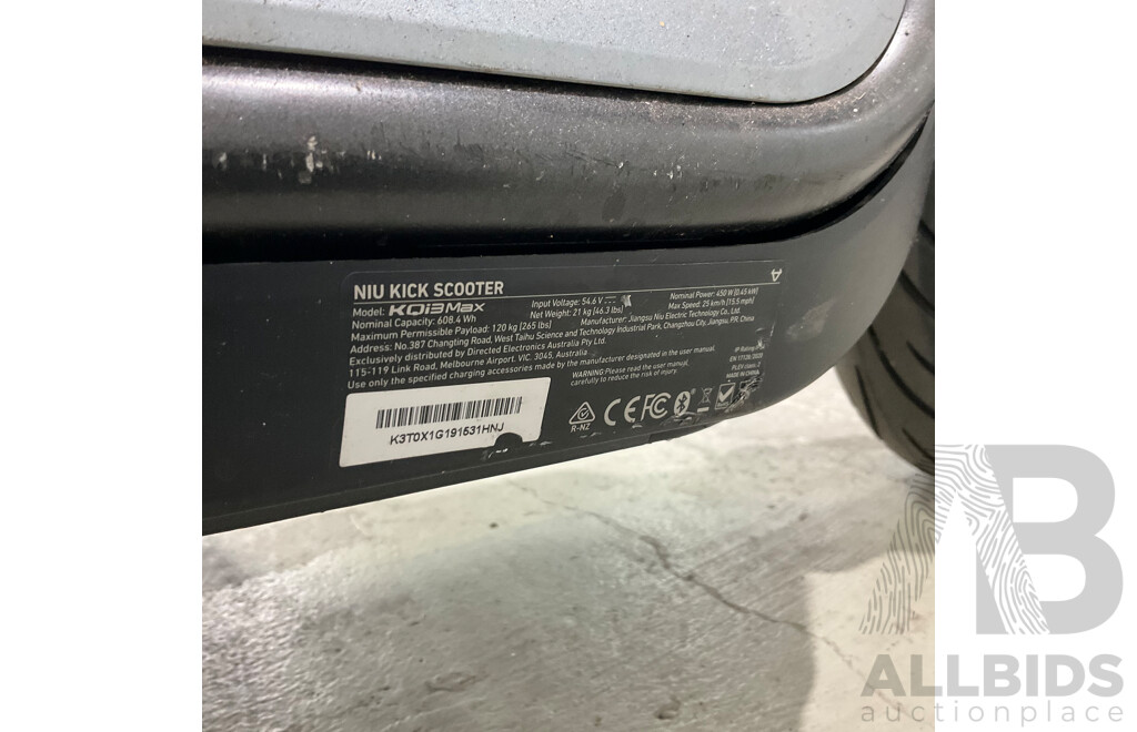 NIU Kick Scooter KQi3 MAX