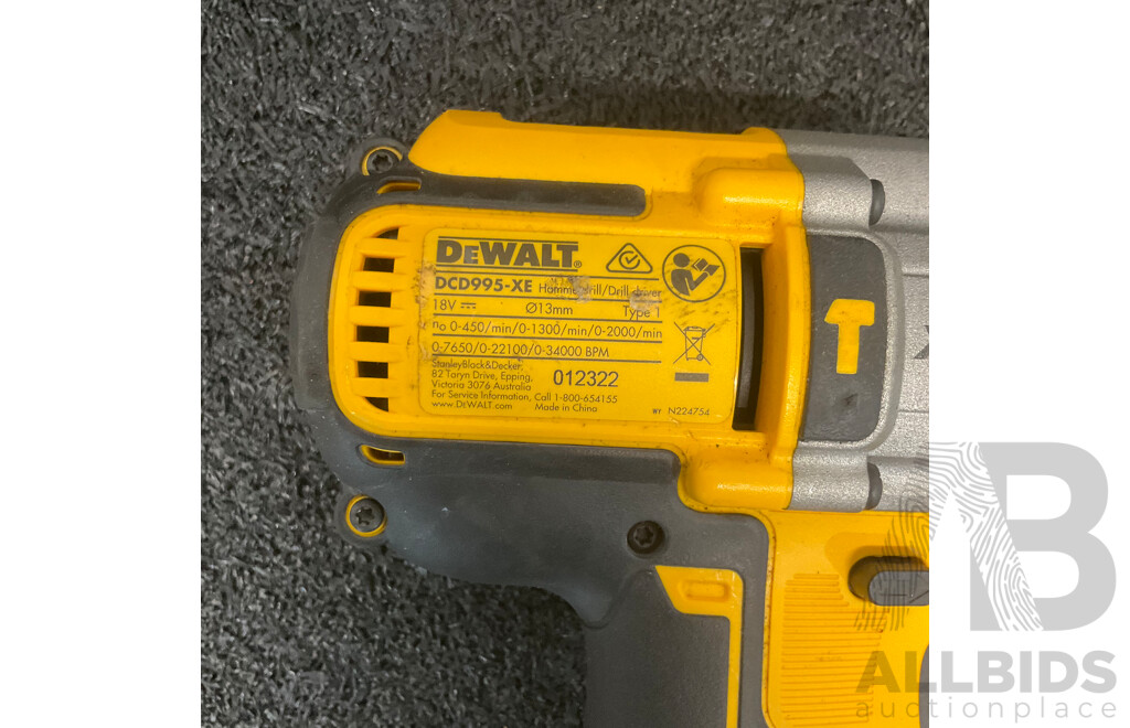 DeWALT 18V XR Hammer Drill (DCD995-XE) with 4.0Ah Battery - Lot of 2