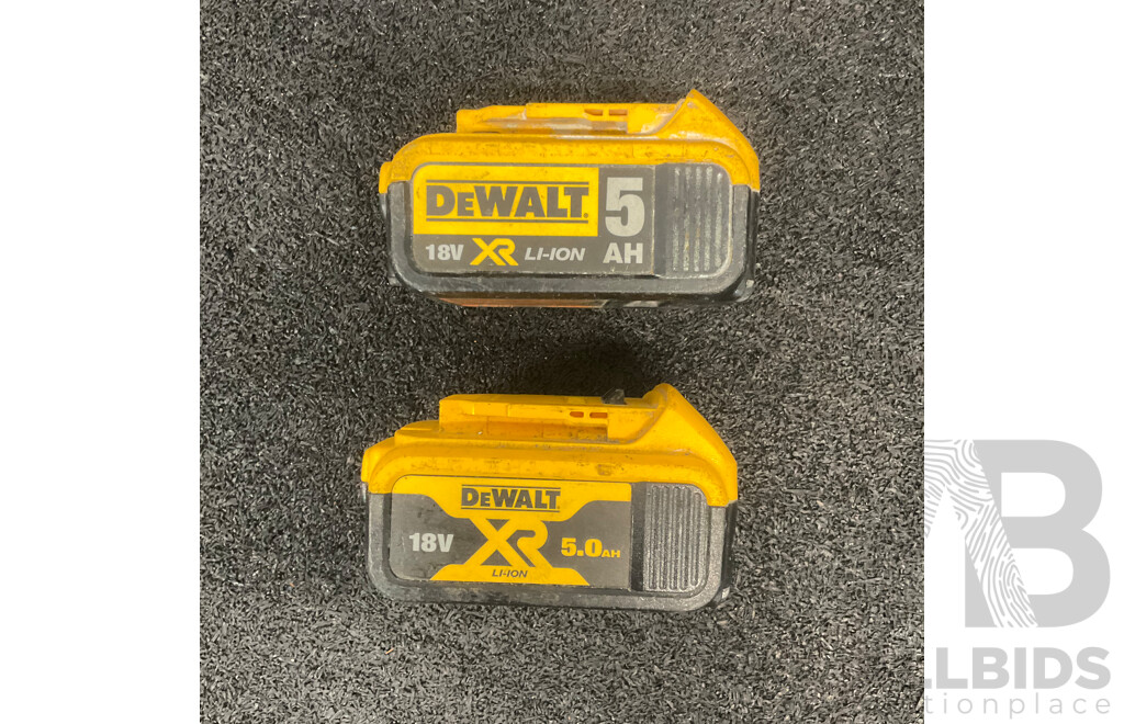 DeWALT 18V XR Li-ion 5.0Ah Battery - Lot of 2