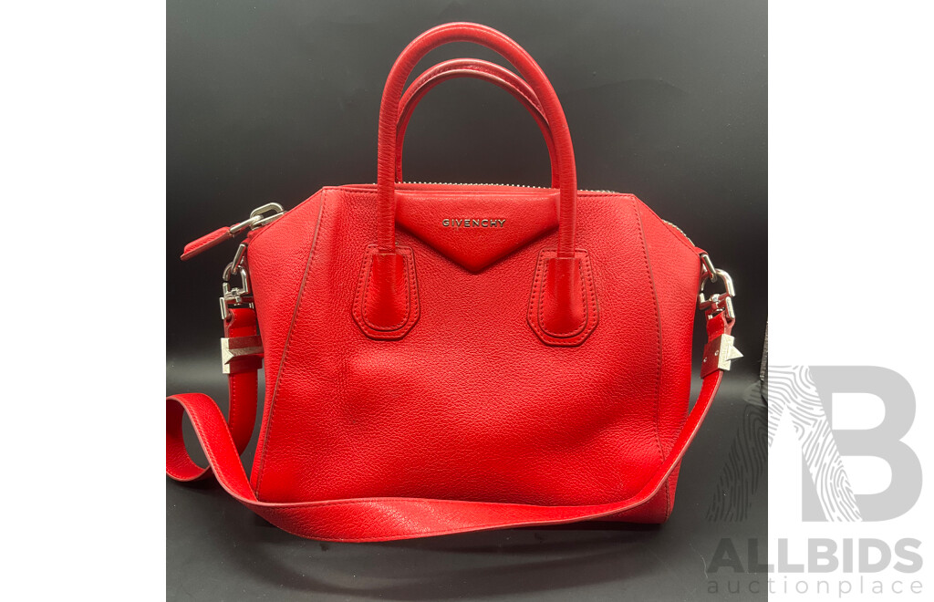 Antigona Red Branded GIVENCHY