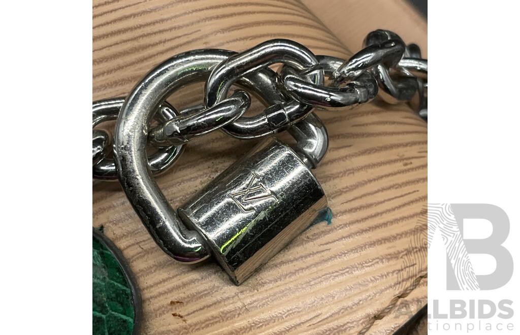 Epi Mechanical Flowers Twist MM Chain Bag Branded LOUIS VUITTON