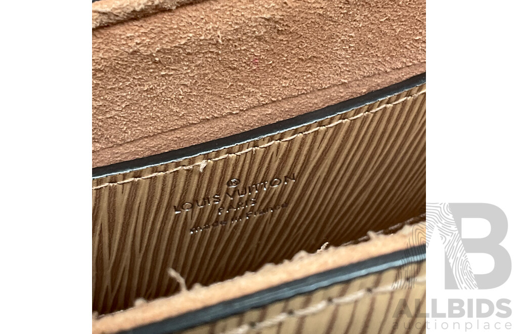 Epi Mechanical Flowers Twist MM Chain Bag Branded LOUIS VUITTON