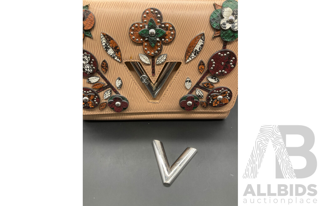 Epi Mechanical Flowers Twist MM Chain Bag Branded LOUIS VUITTON