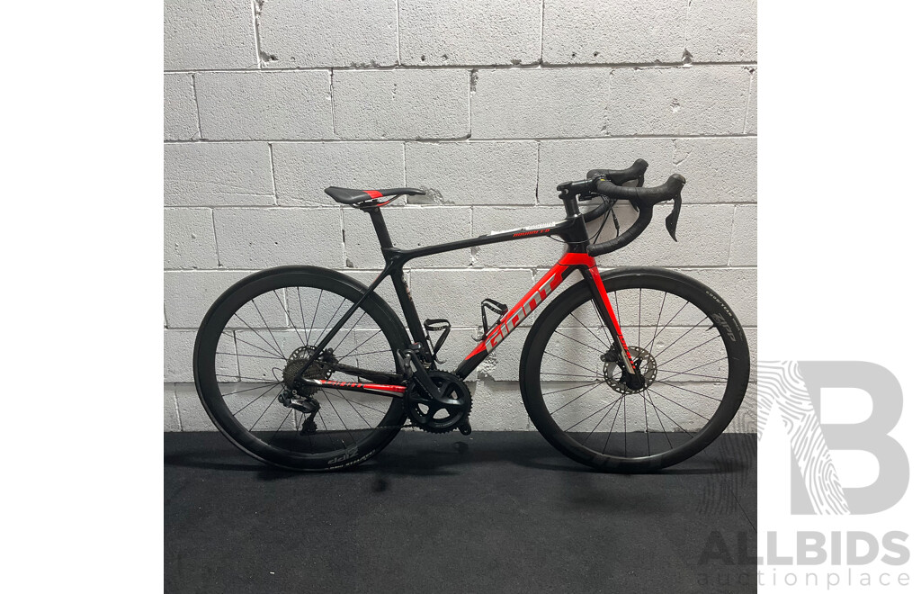 GIANT TCR Advanced Pro 0 Carbon Road Bike