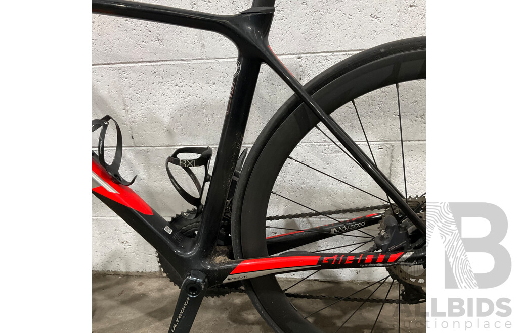GIANT TCR Advanced Pro 0 Carbon Road Bike