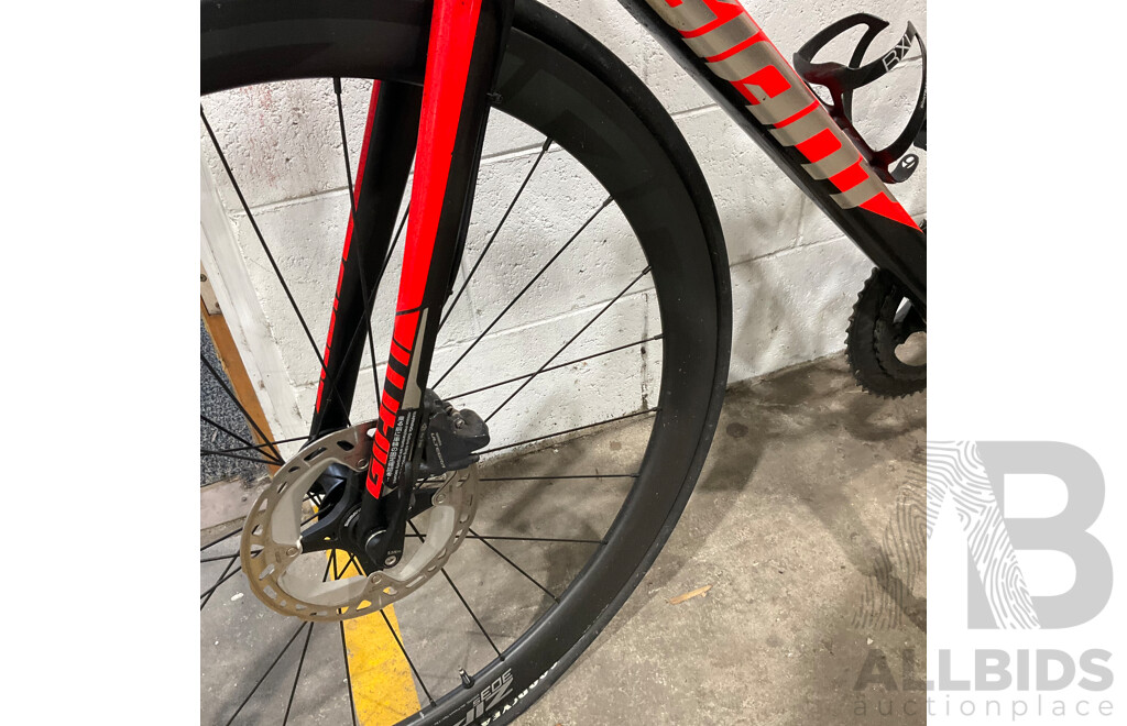 GIANT TCR Advanced Pro 0 Carbon Road Bike