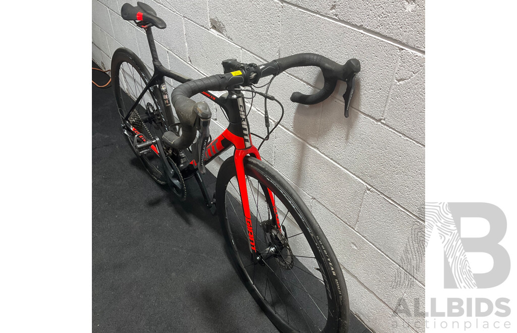 GIANT TCR Advanced Pro 0 Carbon Road Bike