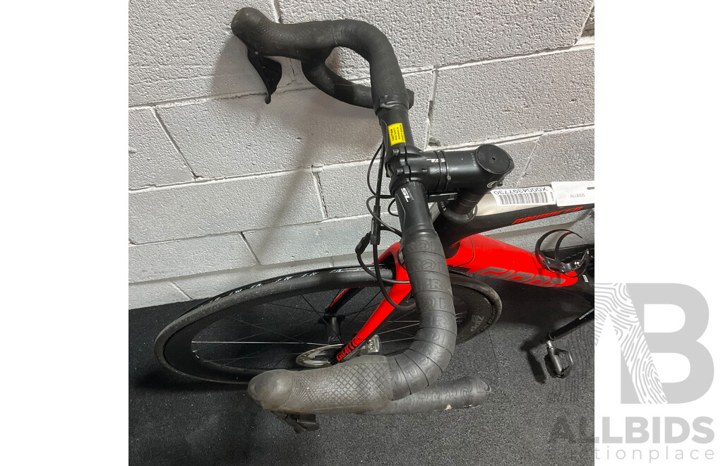 GIANT TCR Advanced Pro 0 Carbon Road Bike