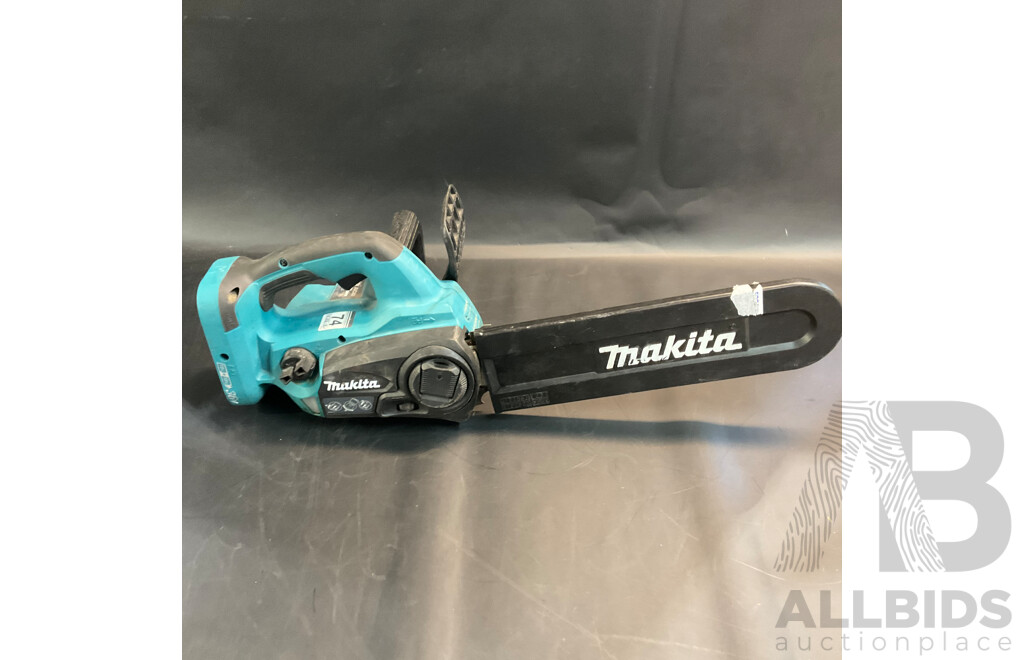 Makita DUC302 Cordless 300mm Chainsaw - Skin Only