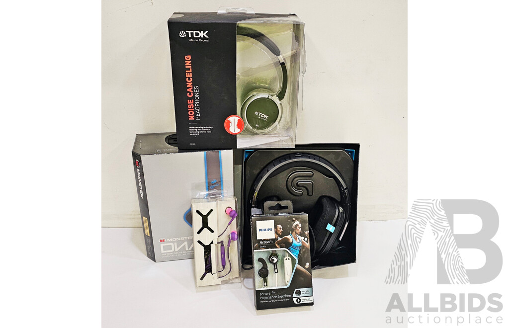 Assorted Lot of Headphones/Earbuds