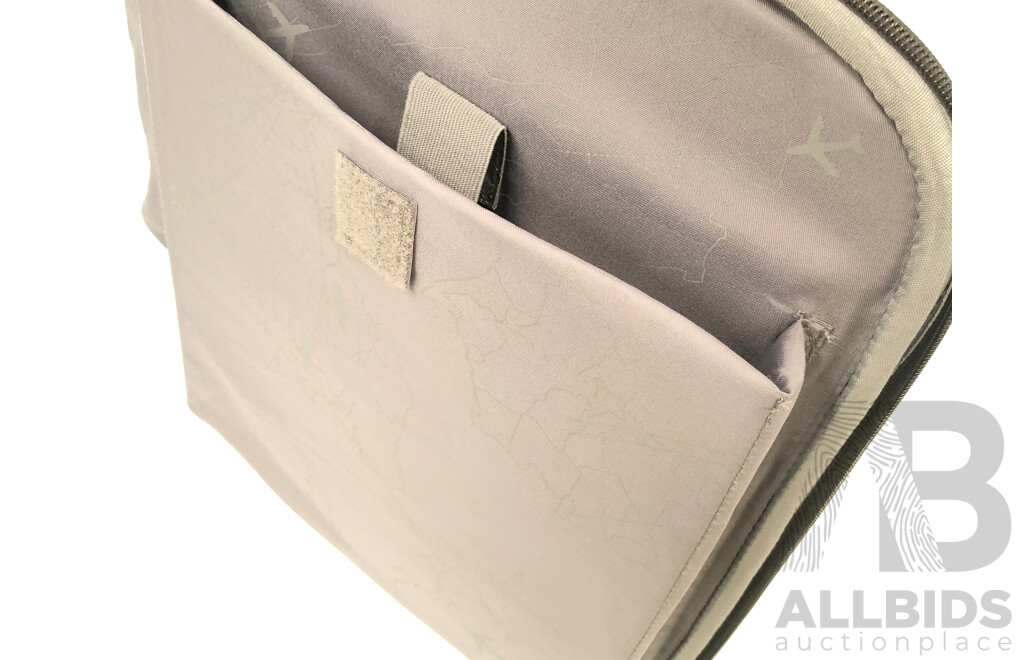 Antler Business 100 Four Wheel Mobile Office Laptop Roller Case - Brand New - RRP $265.00