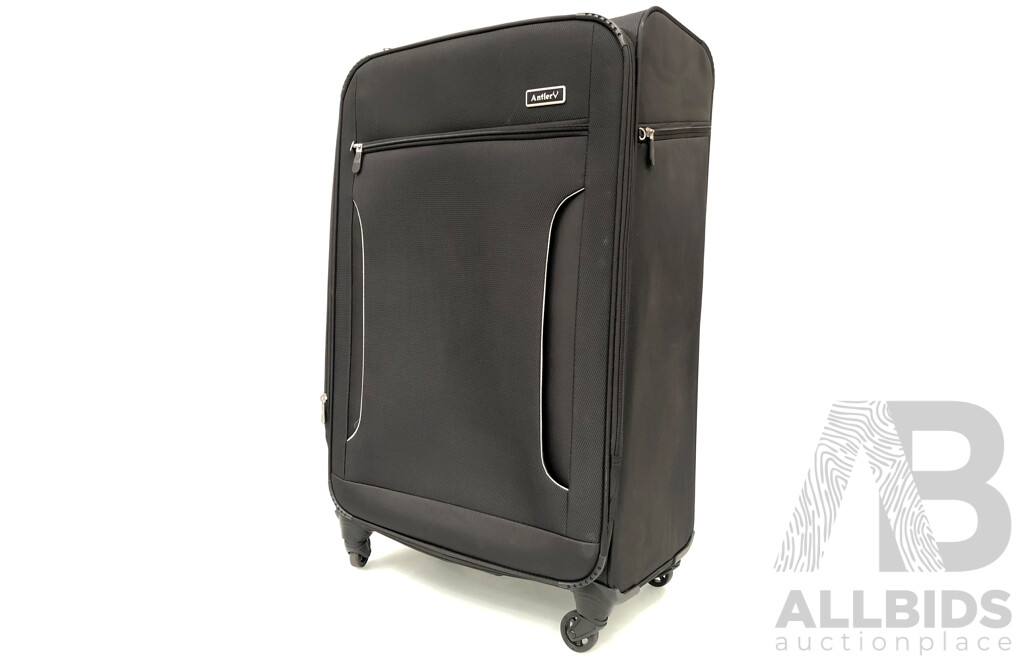 Antler Cyberlite II Four Wheel Expanding Roller Case - 131 Litre - Brand New - RRP $339.00