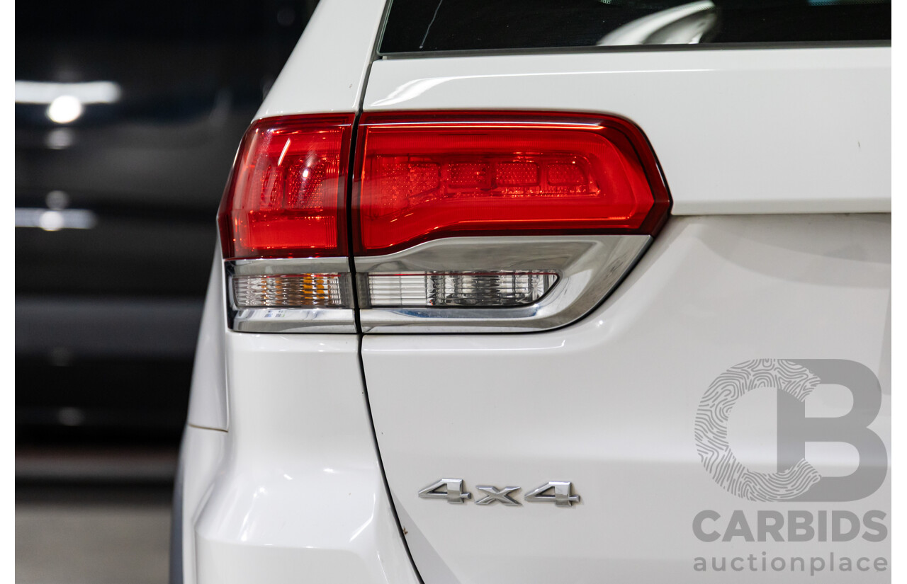11/2014 Jeep Grand Cherokee Laredo (4x4) WK MY15 4d Wagon Bright White V6 3.6L