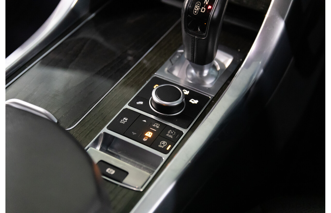 11/2015 Land Rover Range Rover Sport 3.0 TDV6 SE LW MY16 4d Wagon Santorini Black Turbo Diesel V6 3.0L - 7 Seater