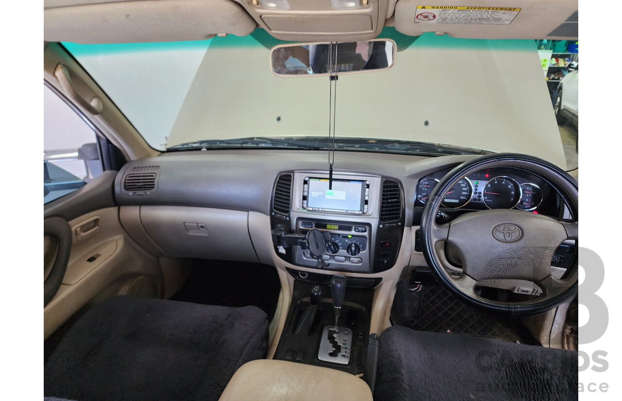 1/2003 Toyota Landcruiser GXL (4x4) UZJ100R 4d Wagon Gold 4.7L