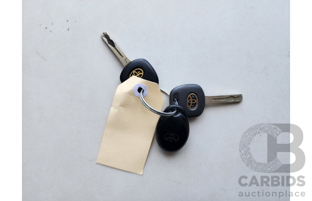 1/2003 Toyota Landcruiser GXL (4x4) UZJ100R 4d Wagon Gold 4.7L