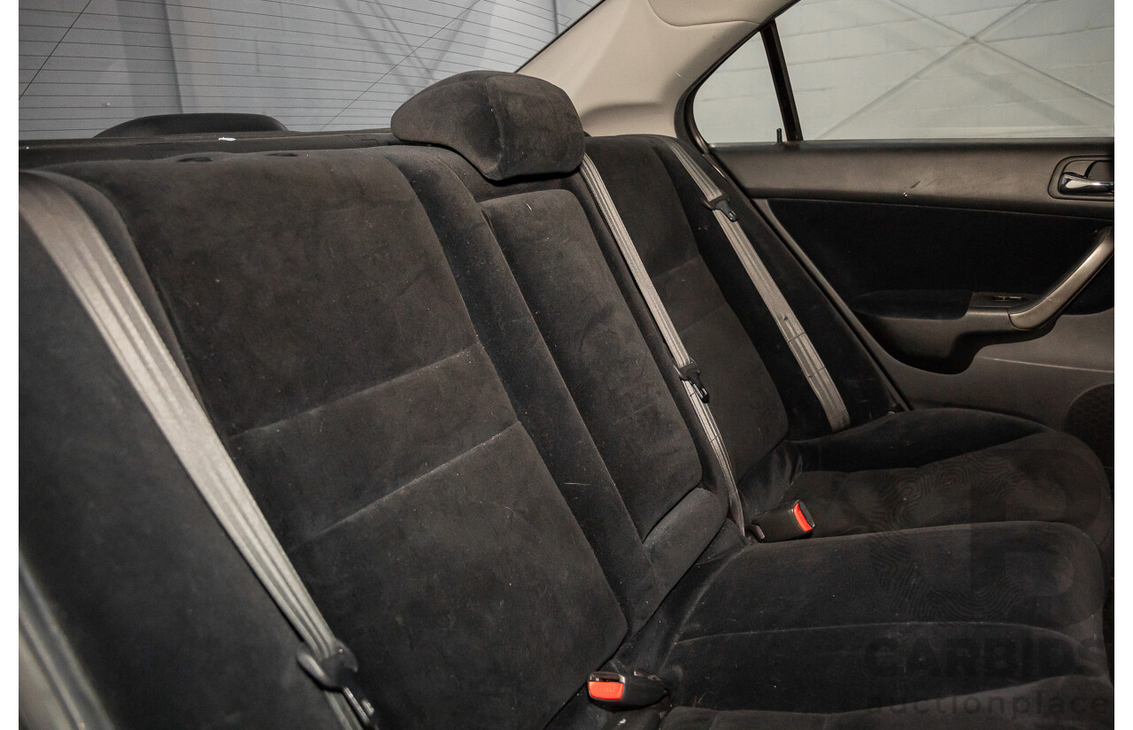 2/2007 Honda Accord Euro MY06.5 4d Sedan Alabaster Silver Metallic 2.4L