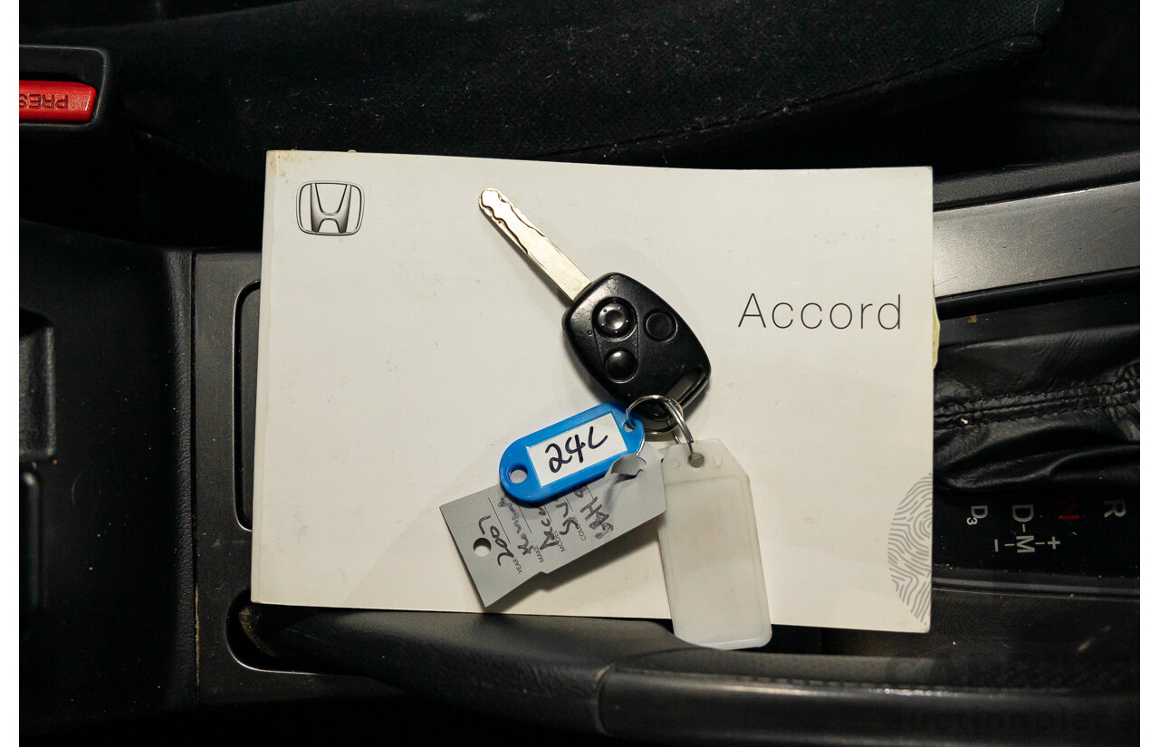 2/2007 Honda Accord Euro MY06.5 4d Sedan Alabaster Silver Metallic 2.4L