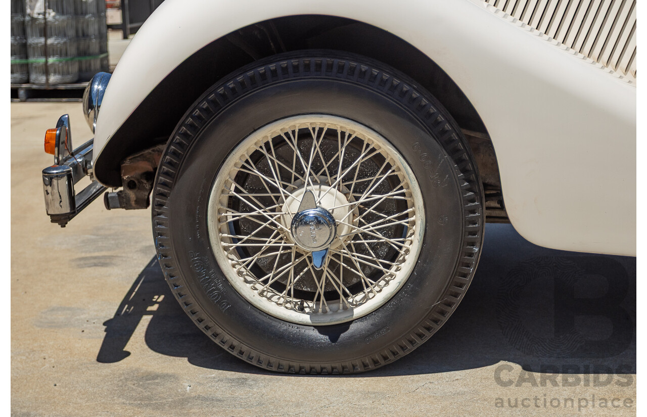 1947 Jaguar Mk IV Saloon White 3.5L