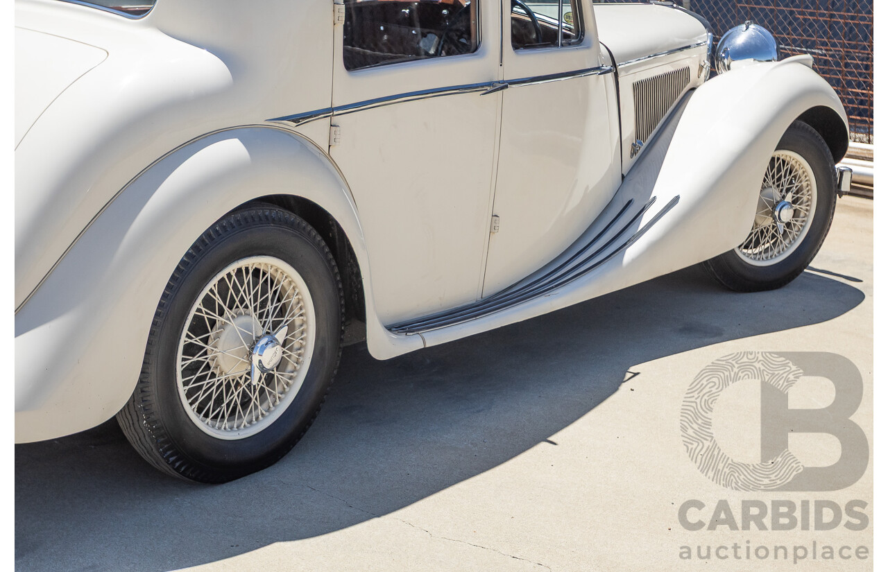 1947 Jaguar Mk IV Saloon White 3.5L