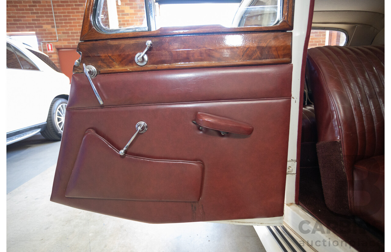 1947 Jaguar Mk IV Saloon White 3.5L