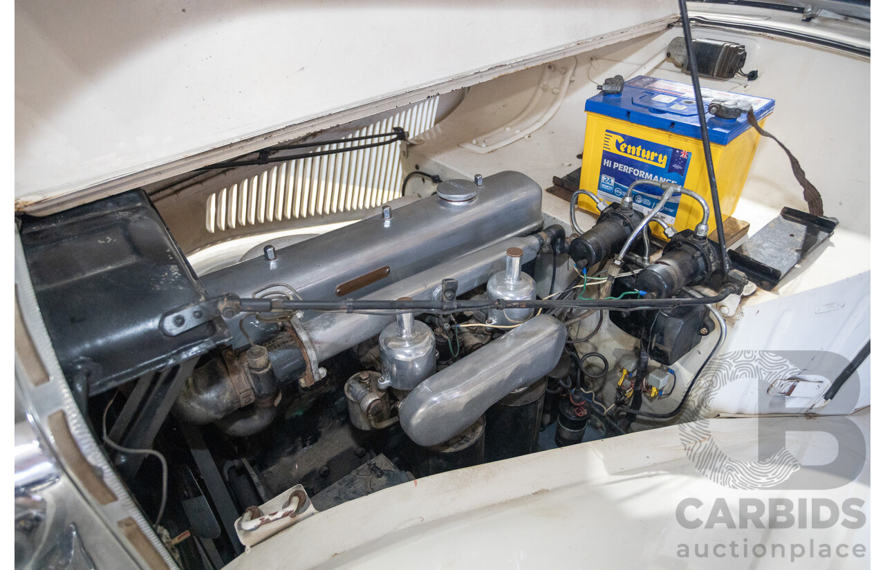 1947 Jaguar Mk IV Saloon White 3.5L