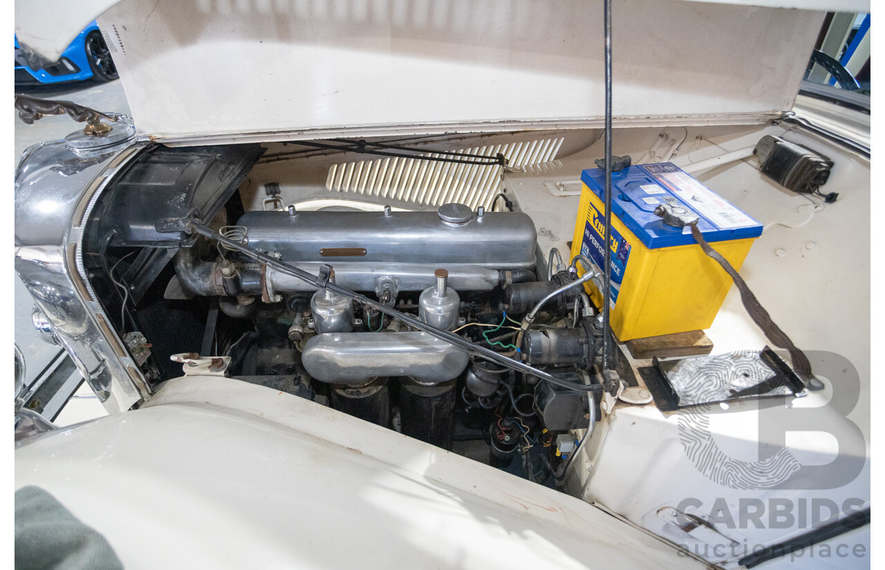 1947 Jaguar Mk IV Saloon White 3.5L