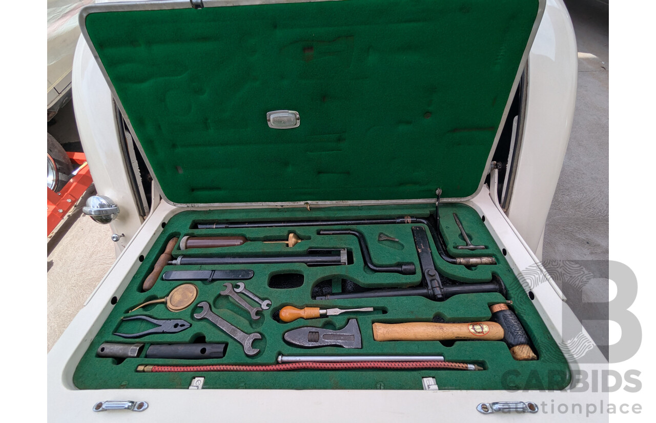 1947 Jaguar Mk IV Saloon White 3.5L