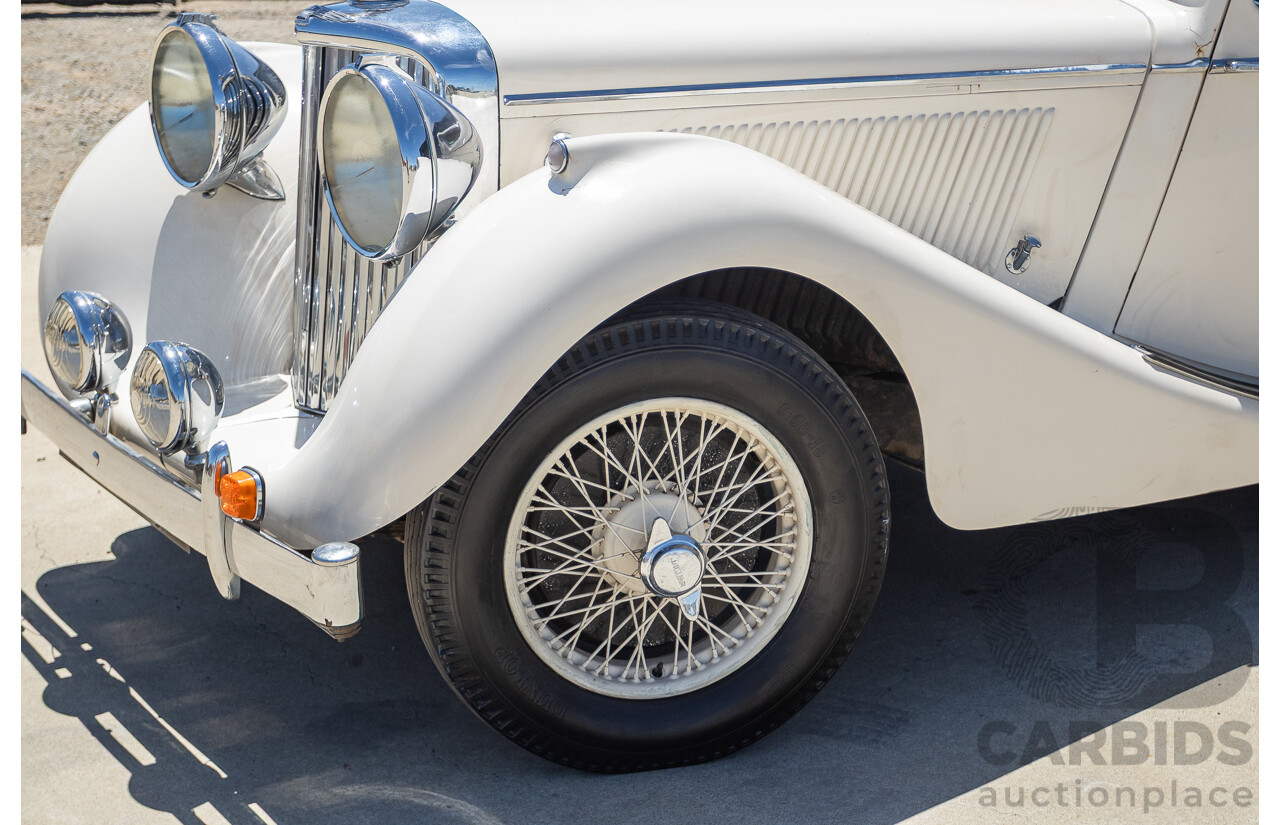 1947 Jaguar Mk IV Saloon White 3.5L