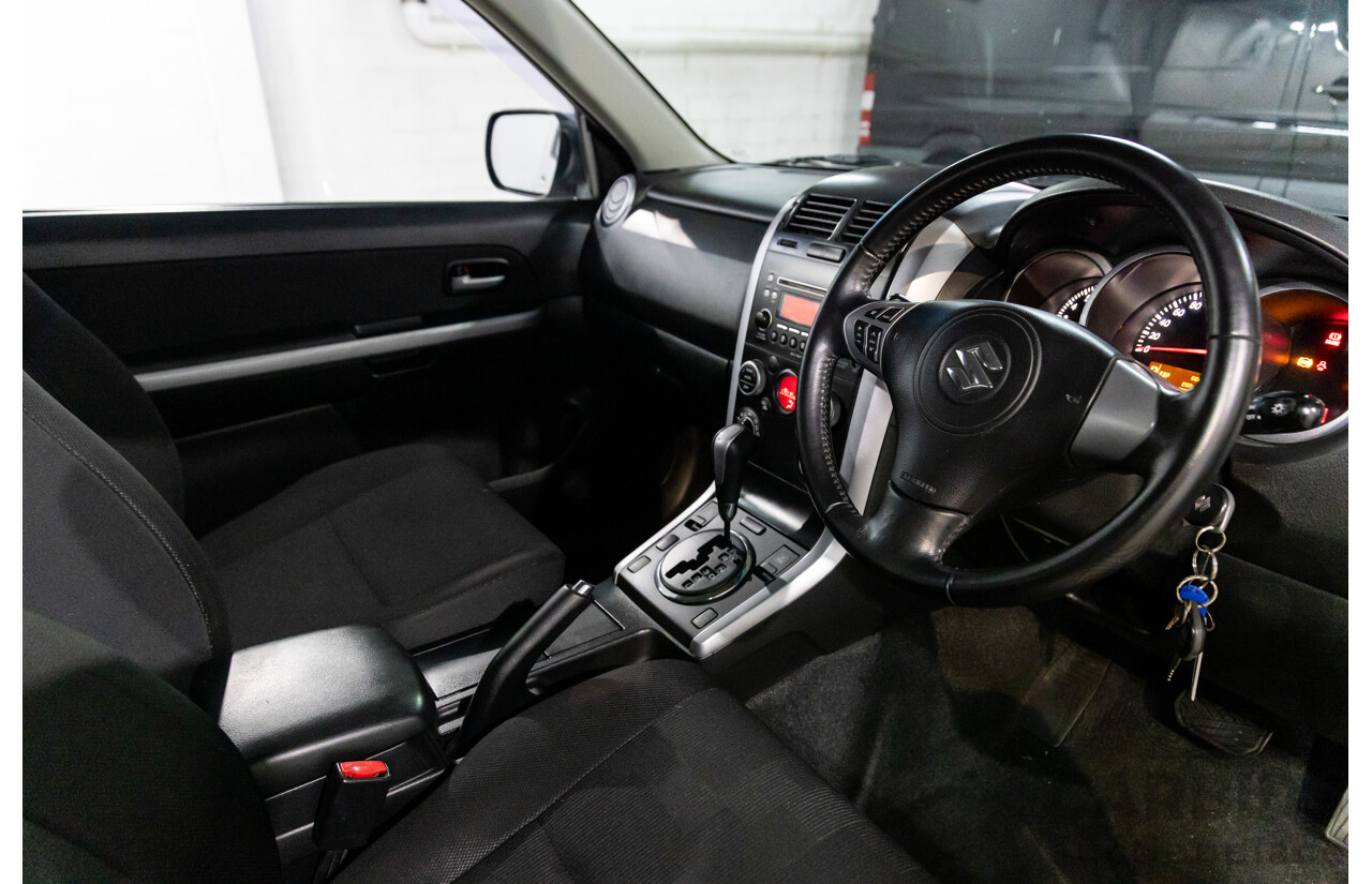 2/2010 Suzuki Grand Vitara (4x4) JT MY08.5 2d Wagon Silky Silver Metallic 2.4L