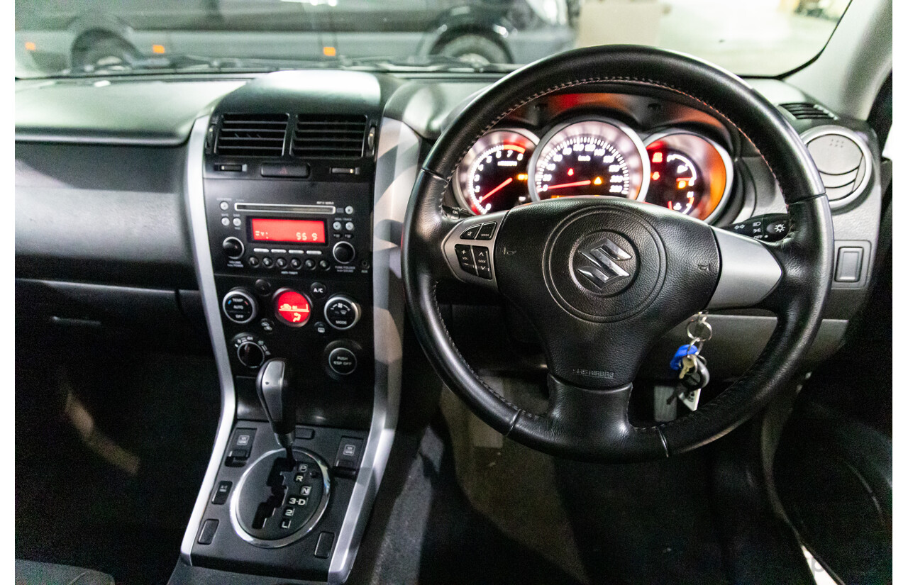 2/2010 Suzuki Grand Vitara (4x4) JT MY08.5 2d Wagon Silky Silver Metallic 2.4L