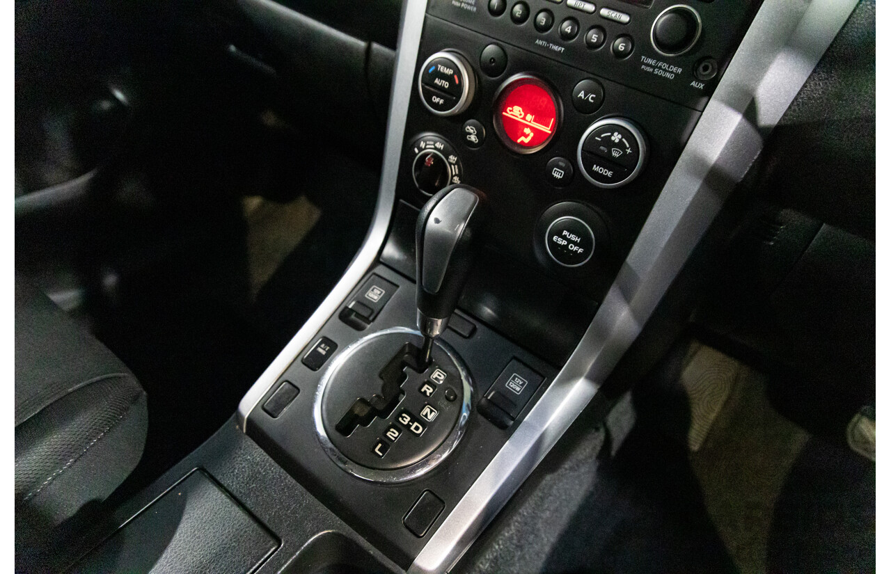 2/2010 Suzuki Grand Vitara (4x4) JT MY08.5 2d Wagon Silky Silver Metallic 2.4L