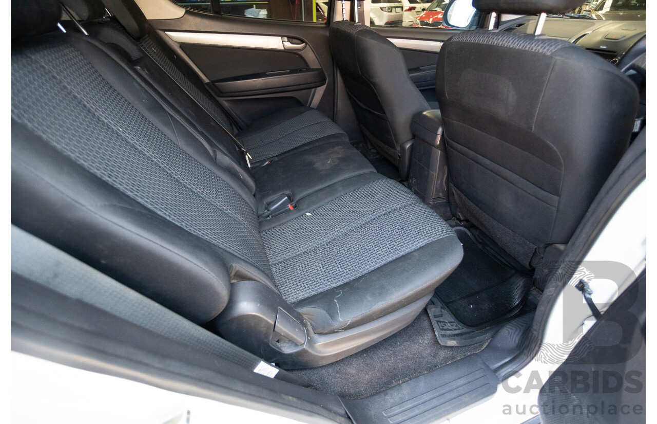 09/2015 Isuzu MU-X LS-U (4x4) UC MY15 4D Wagon Silky White Pearl Turbo Diesel 3.0L - 7 Seats