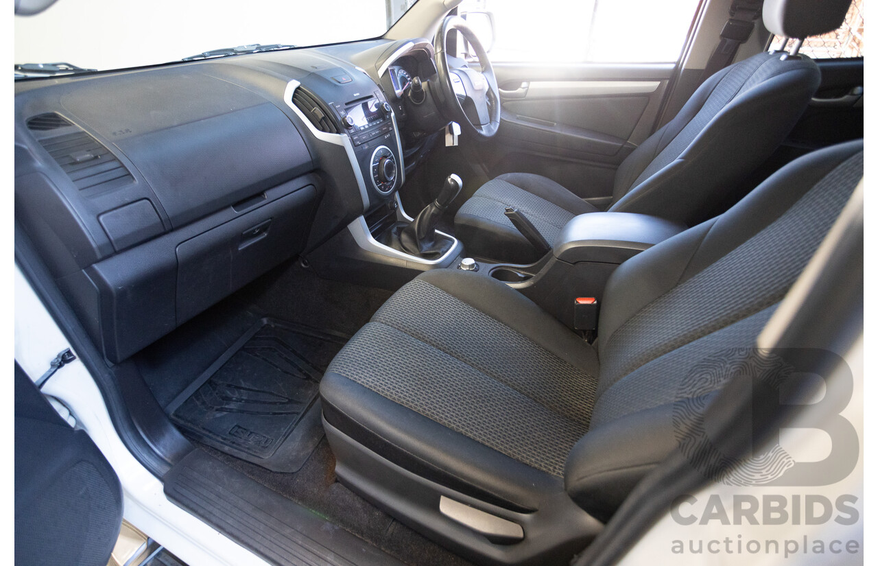 09/2015 Isuzu MU-X LS-U (4x4) UC MY15 4D Wagon Silky White Pearl Turbo Diesel 3.0L - 7 Seats