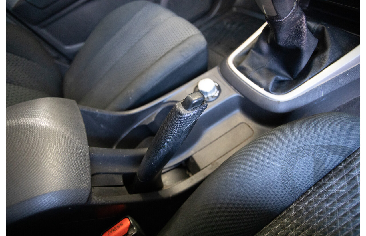 09/2015 Isuzu MU-X LS-U (4x4) UC MY15 4D Wagon Silky White Pearl Turbo Diesel 3.0L - 7 Seats