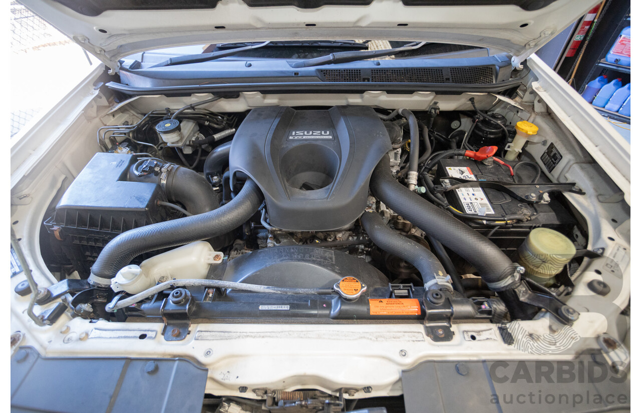 09/2015 Isuzu MU-X LS-U (4x4) UC MY15 4D Wagon Silky White Pearl Turbo Diesel 3.0L - 7 Seats