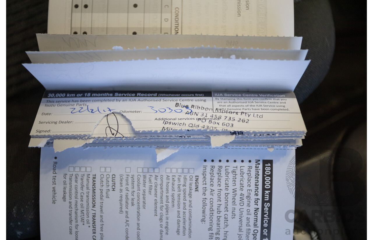 09/2015 Isuzu MU-X LS-U (4x4) UC MY15 4D Wagon Silky White Pearl Turbo Diesel 3.0L - 7 Seats