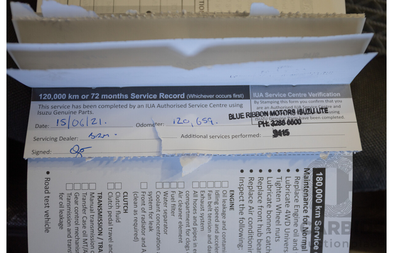 09/2015 Isuzu MU-X LS-U (4x4) UC MY15 4D Wagon Silky White Pearl Turbo Diesel 3.0L - 7 Seats