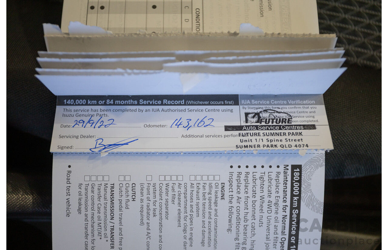 09/2015 Isuzu MU-X LS-U (4x4) UC MY15 4D Wagon Silky White Pearl Turbo Diesel 3.0L - 7 Seats