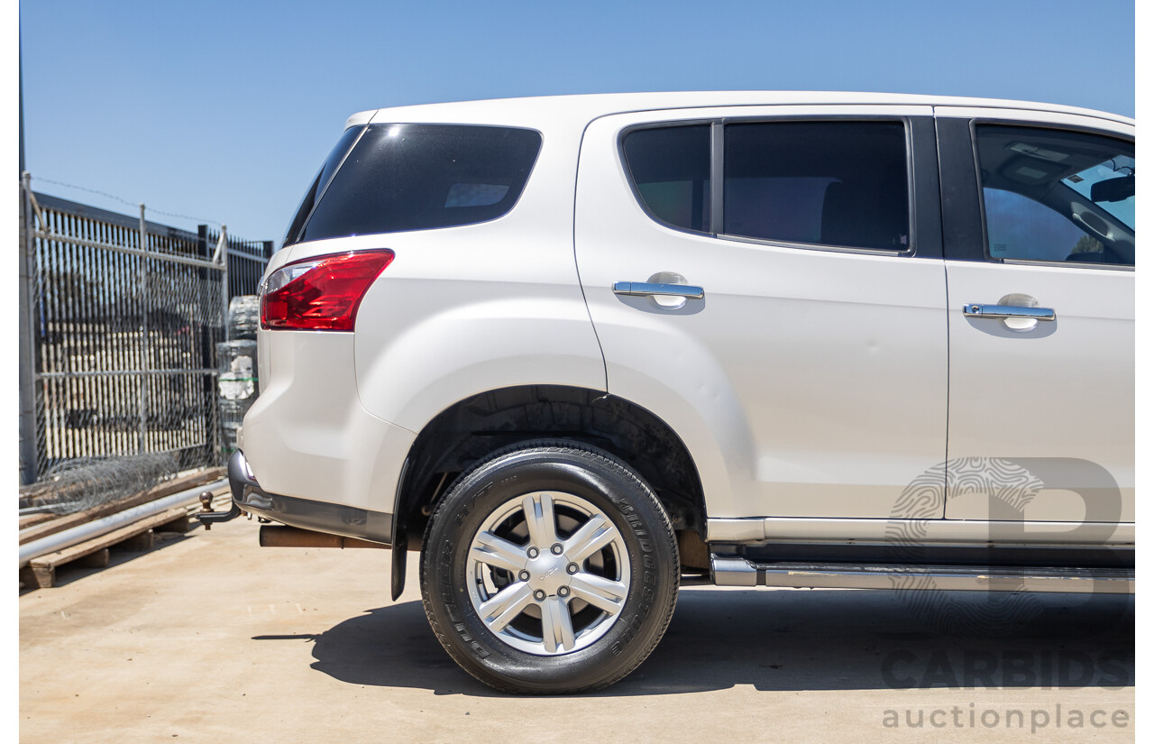 09/2015 Isuzu MU-X LS-U (4x4) UC MY15 4D Wagon Silky White Pearl Turbo Diesel 3.0L - 7 Seats