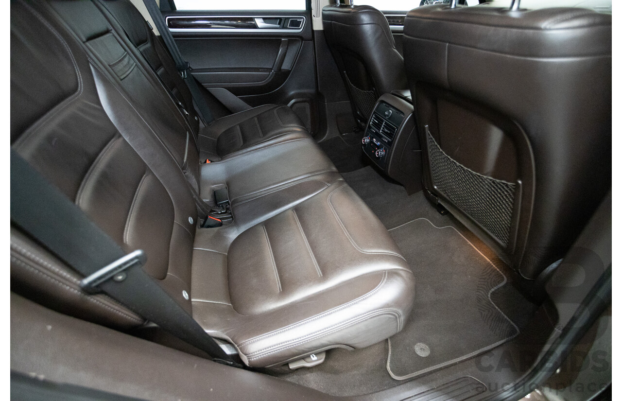 04/2013 Volkswagen Touareg V6 TDI (AWD) 7P MY13.5 4D Wagon Graciosa Brown Metallic Turbo Diesel 3.0L