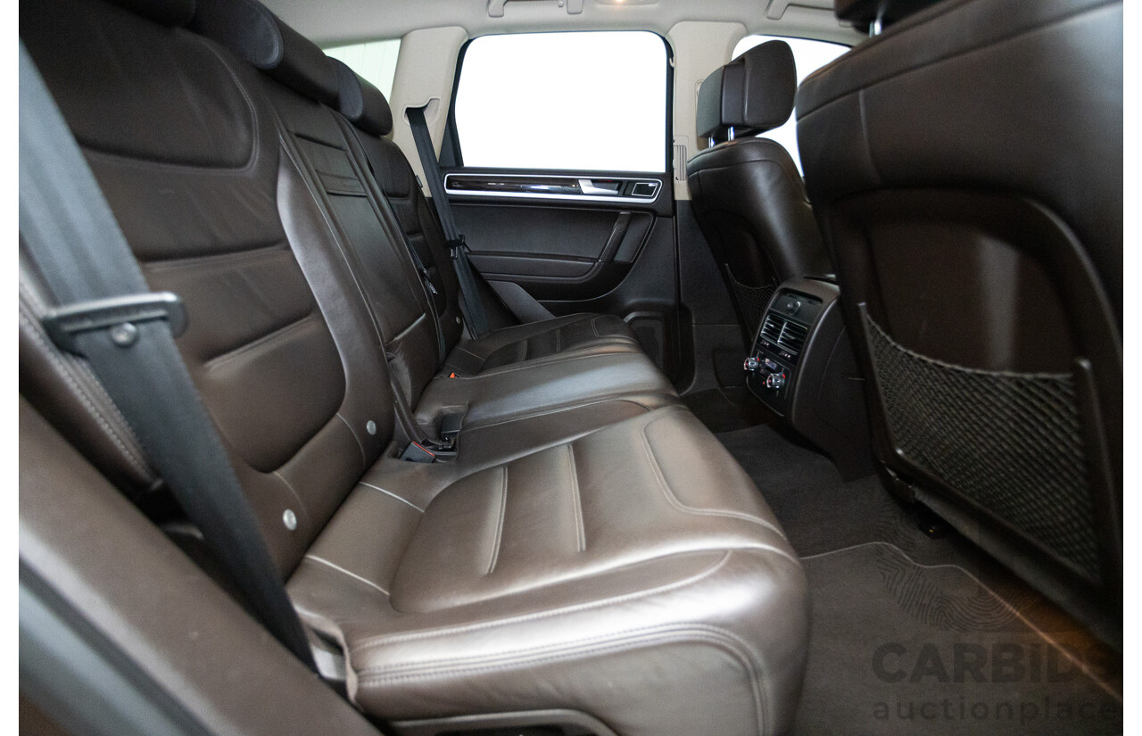 04/2013 Volkswagen Touareg V6 TDI (AWD) 7P MY13.5 4D Wagon Graciosa Brown Metallic Turbo Diesel 3.0L