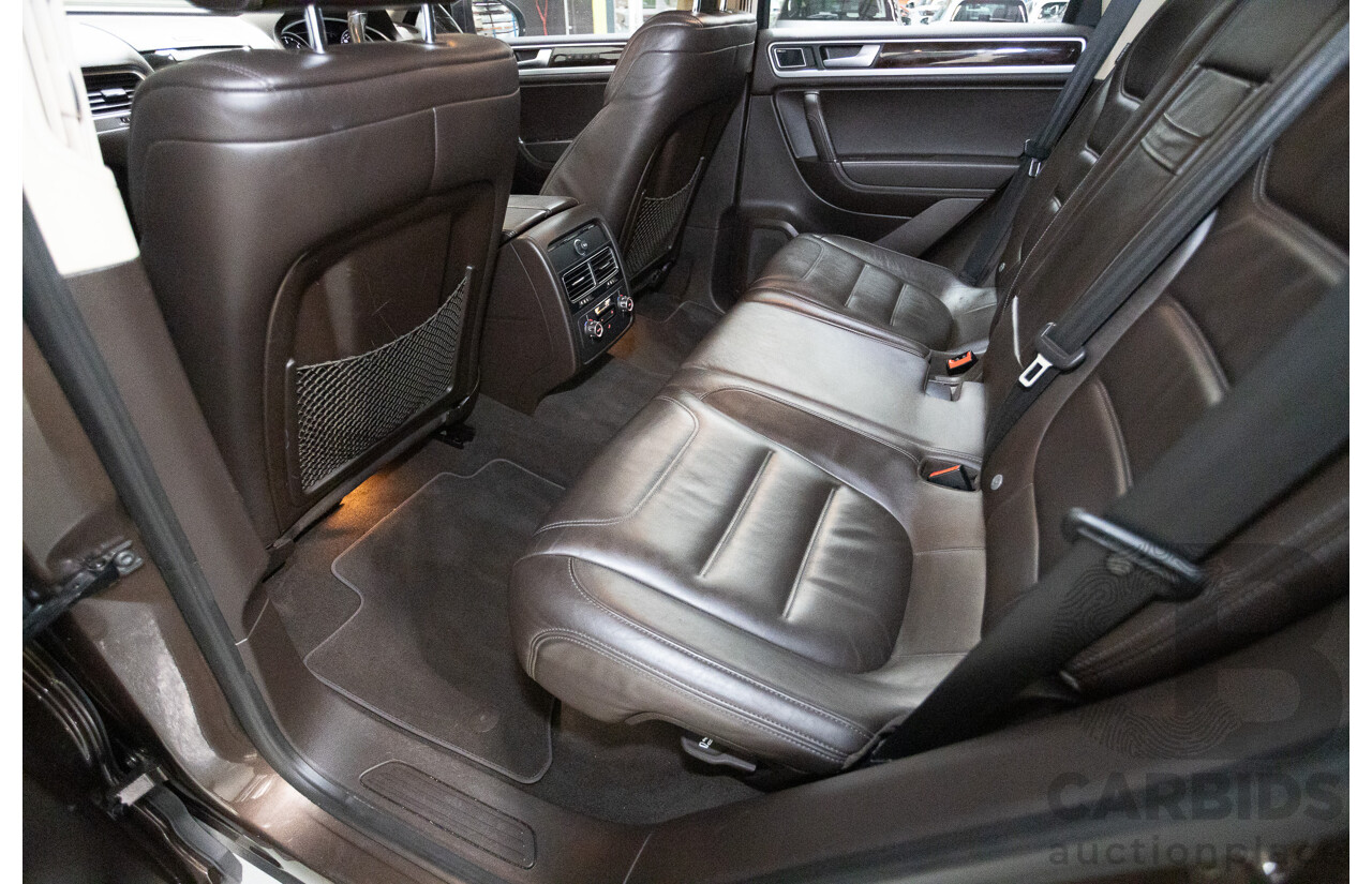04/2013 Volkswagen Touareg V6 TDI (AWD) 7P MY13.5 4D Wagon Graciosa Brown Metallic Turbo Diesel 3.0L